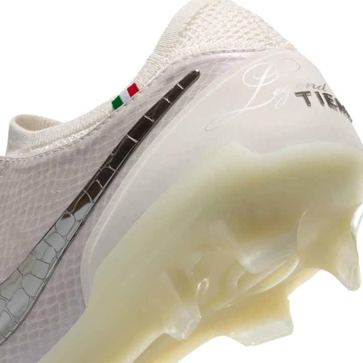 Legend 10 Elite FG SE - White/White