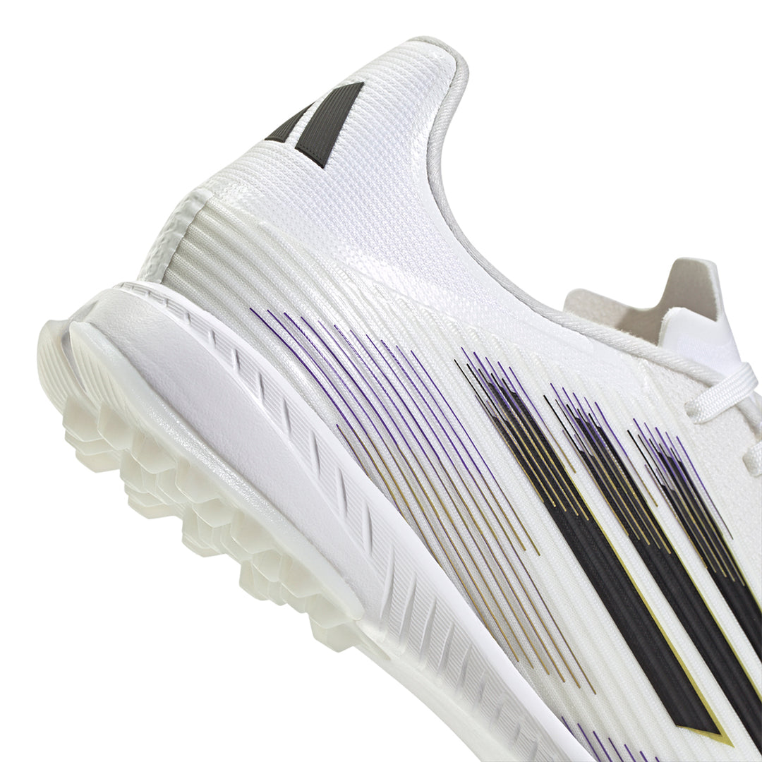F50 League TF - Ftwr White/Core Black/Gold Met.