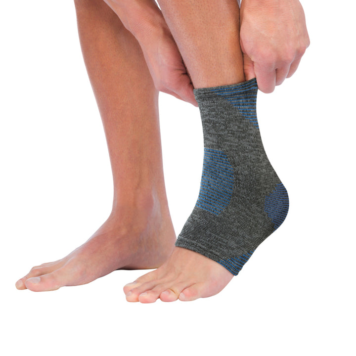Mueller FIR 4-Way Ankle Support